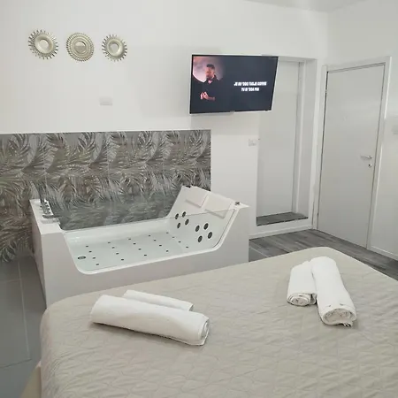 게스트하우스 Jacuzzi San Giuliano